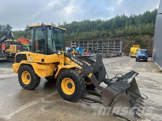 Volvo L 30 G Carregadeiras de rodas