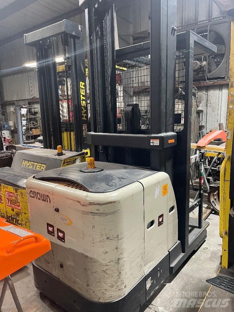 Crown Order Picker Empilhadores eléctricos