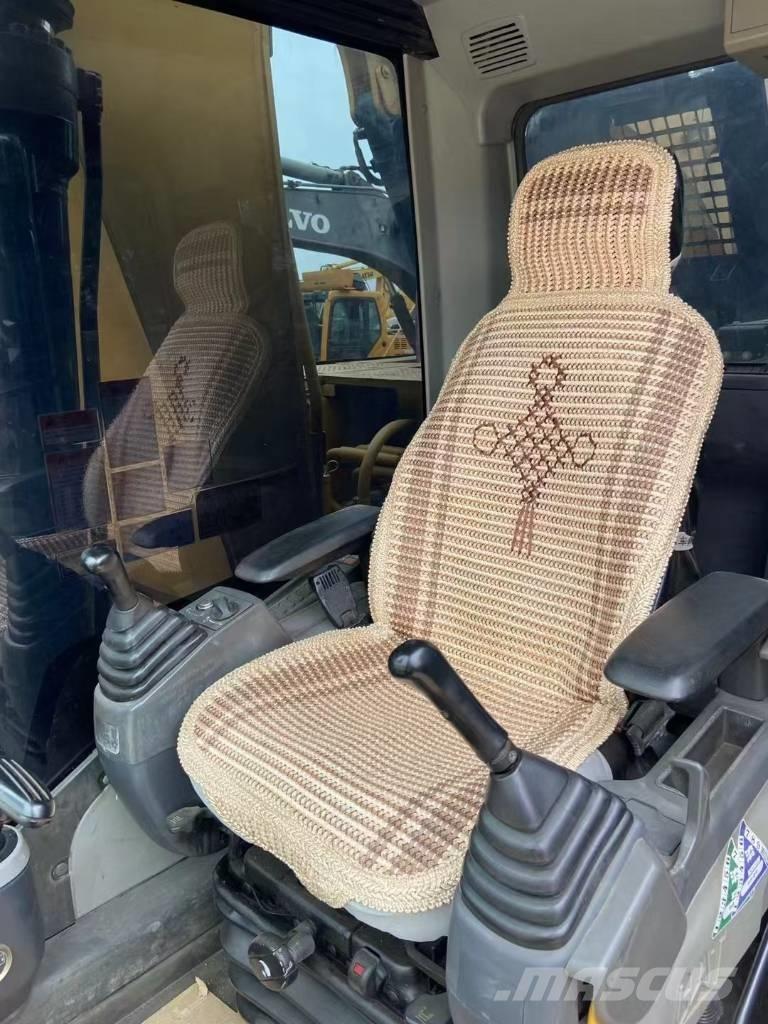 CAT 323 D L Escavadeiras de esteiras