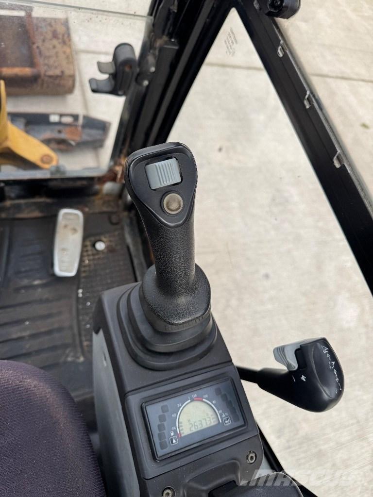 CAT 301.7 D Miniescavadeiras