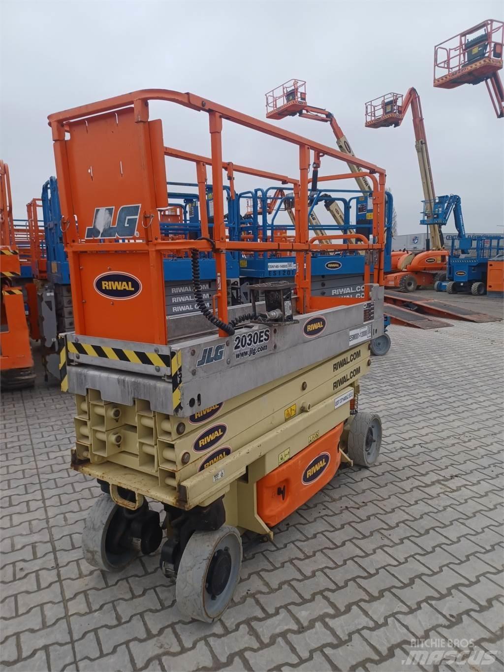 JLG 2030ES Elevadores de tesoura