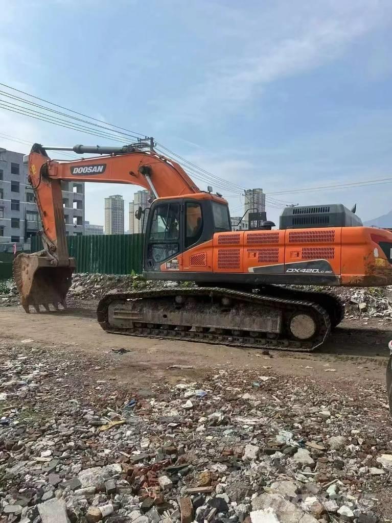 Doosan DX420LC Escavadeiras de esteiras