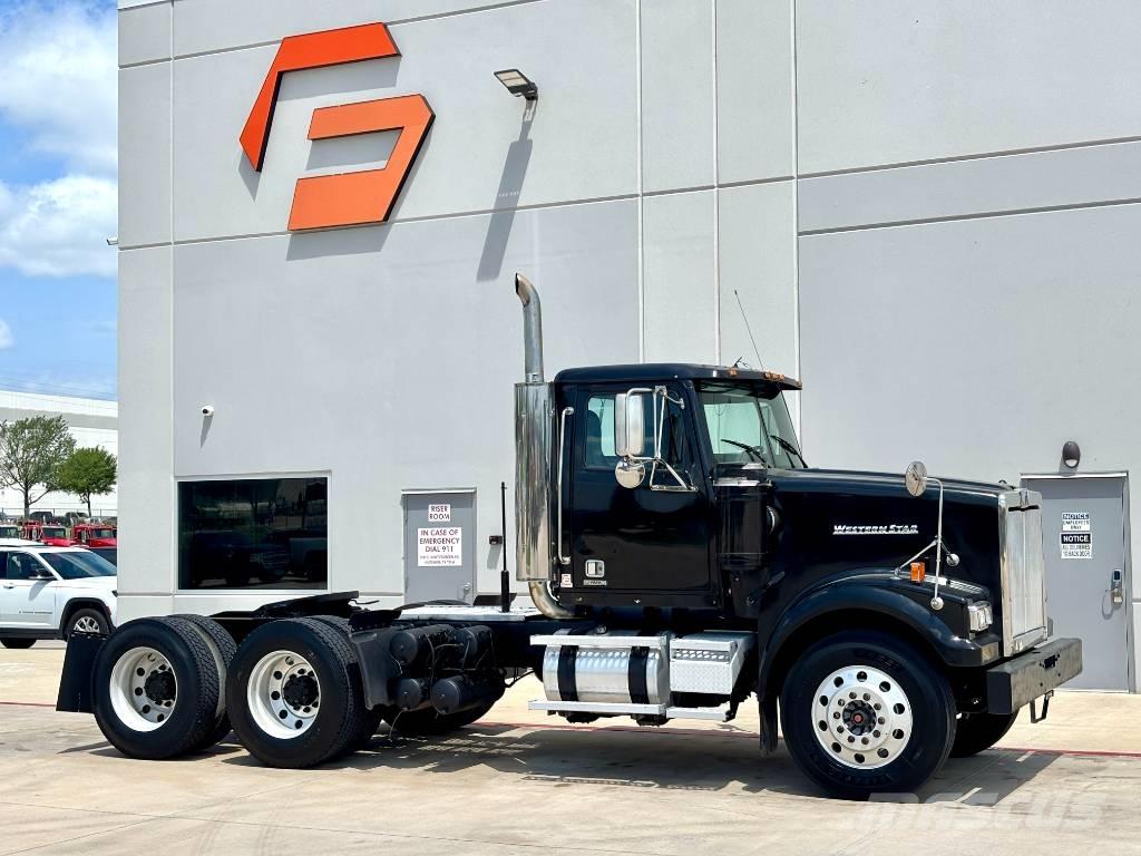 Western Star 4900 Cavalos Mecânicos