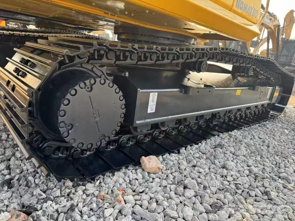 Komatsu 240-8N1 Escavadeiras de esteiras