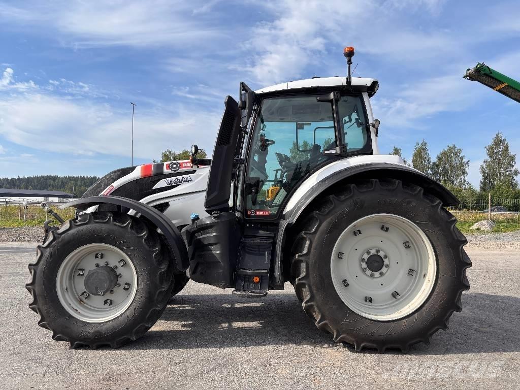Valtra T215 Versu Tratores Agrícolas usados