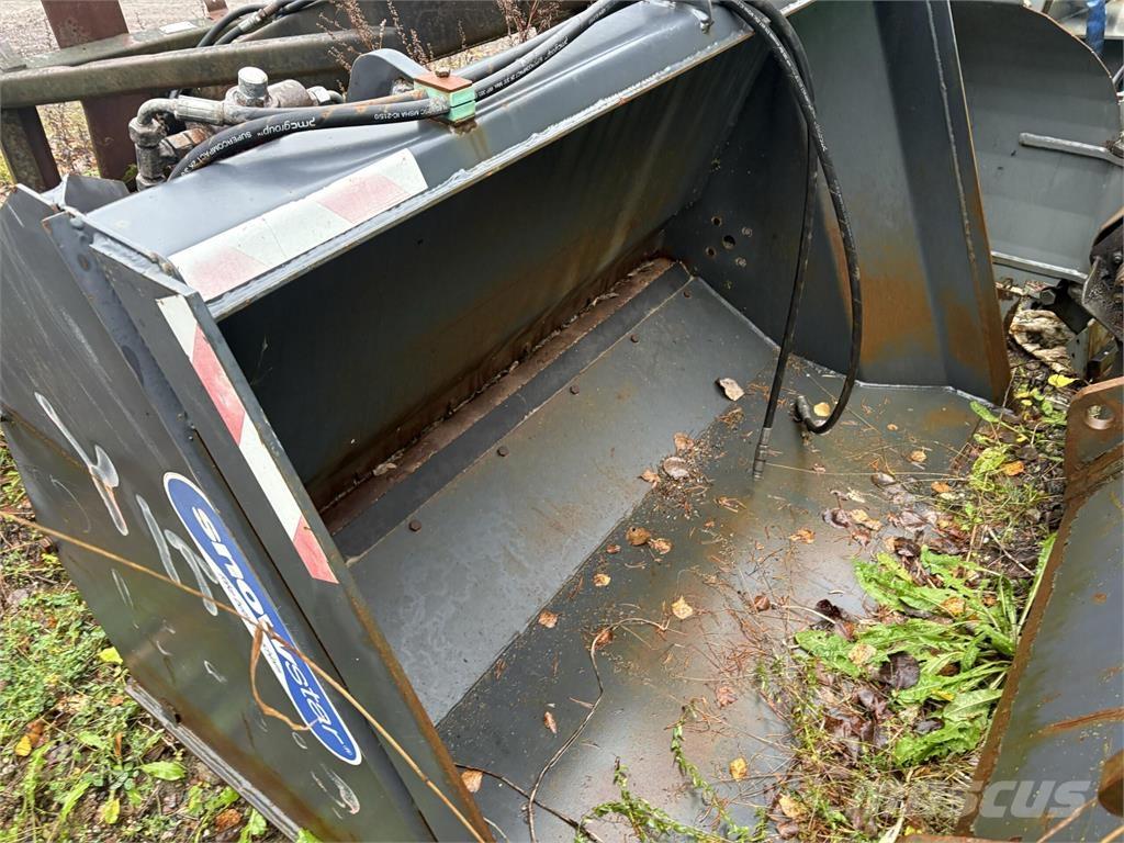 Snowstar HK700L Espalhadores de areia e sal