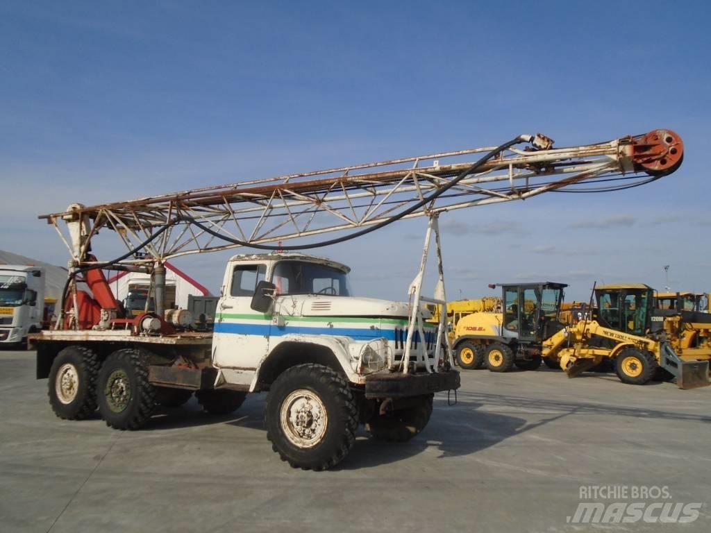 ZIL 6×6 Camiões de sonda de perfuração móvel