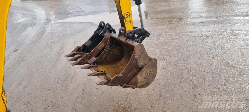 JCB 15 C-1 Miniescavadeiras