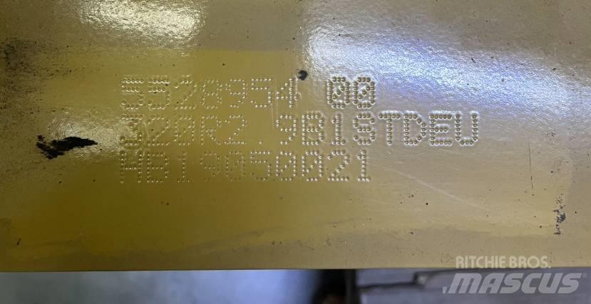CAT 320 Lanças e braços dippers