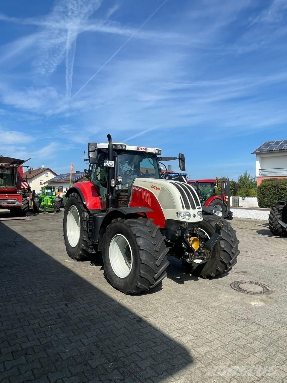 Steyr CVT 6175 Tratores Agrícolas usados