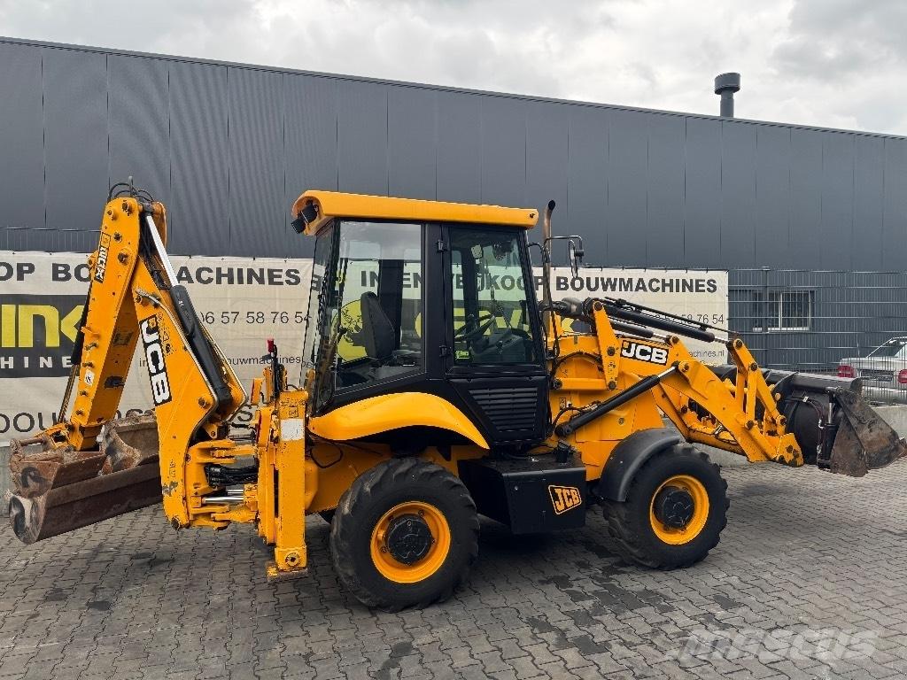 JCB 2 CX Retroescavadeiras