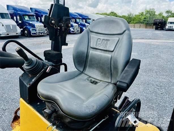 CAT CB 24 Cilindros Compactadores tandem