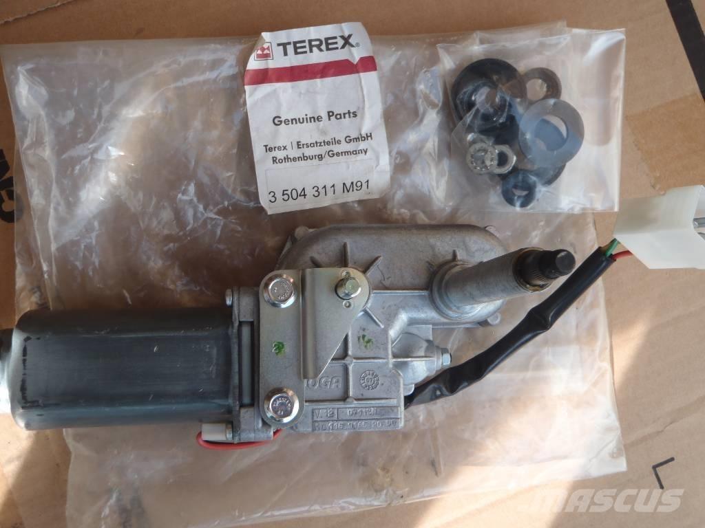 Fermec 860 Electrónica