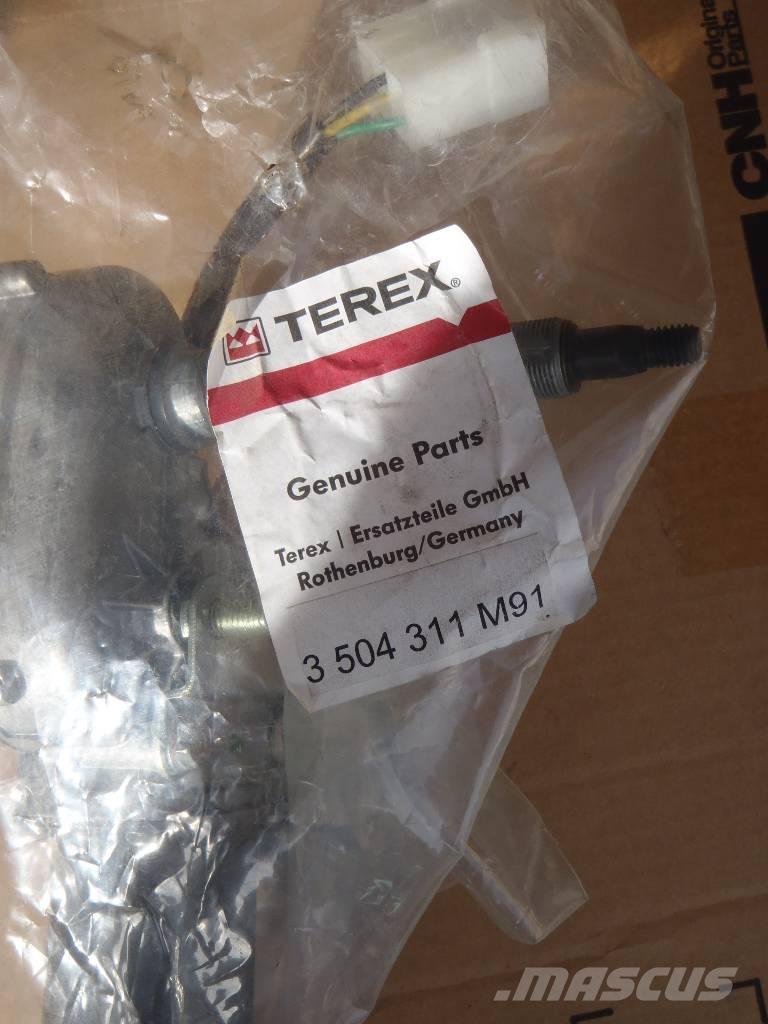 Fermec 860 Electrónica