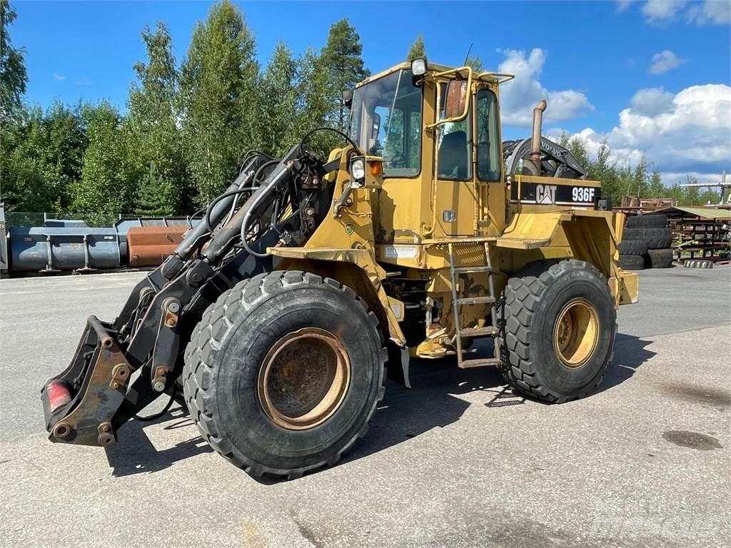 CAT 936F Carregadeiras de rodas