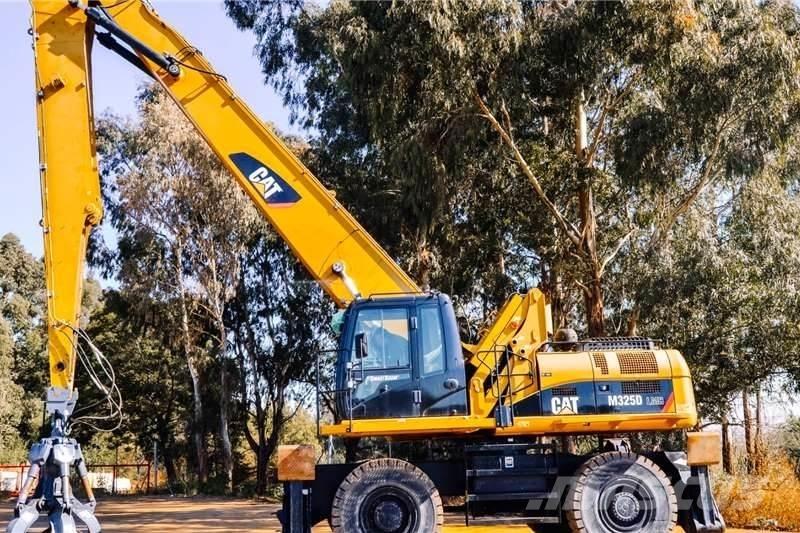 CAT M325 Miniescavadeiras