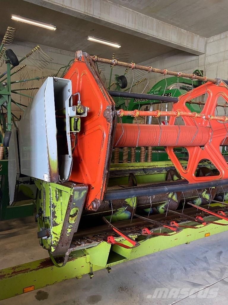 CLAAS Commandor 228 Ceifeiras debulhadoras