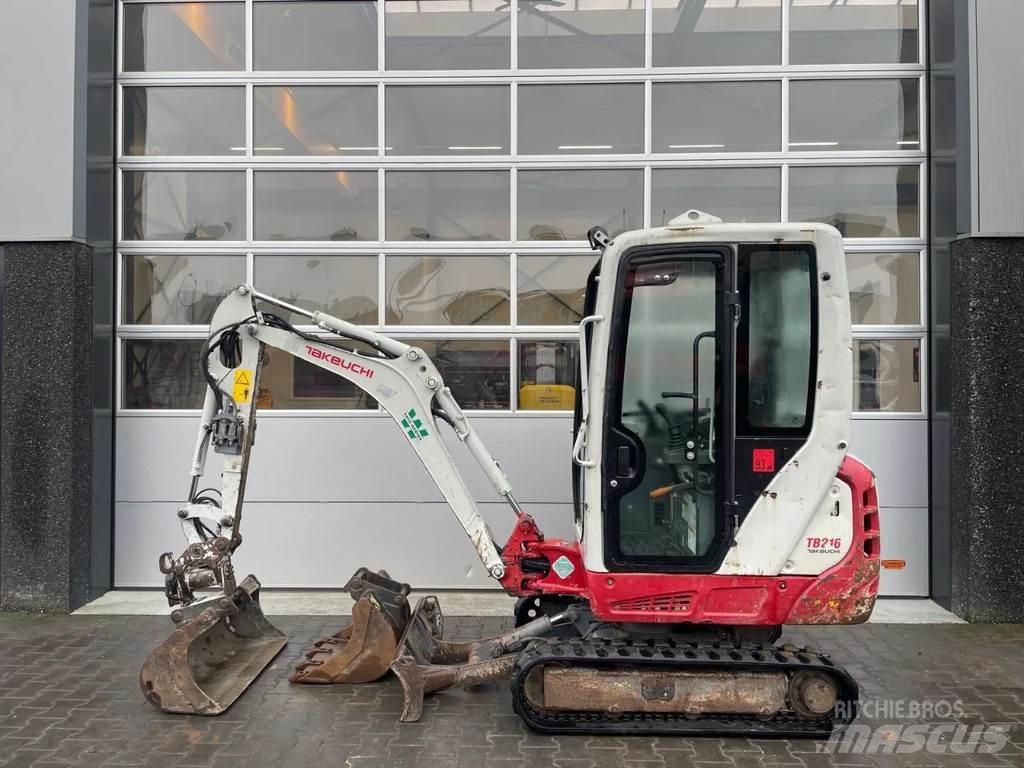 Takeuchi TB216 Miniescavadeiras