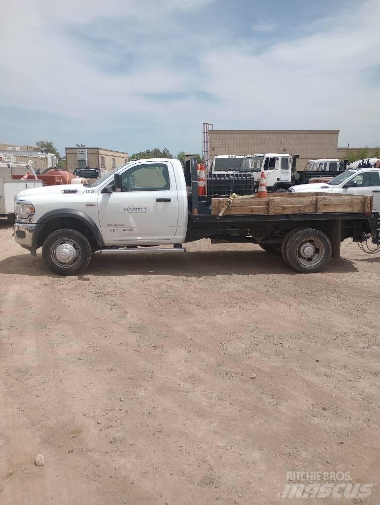 RAM 5500 Camiões estrado/caixa aberta