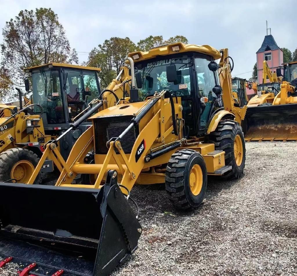 CAT 420 F Retroescavadeiras