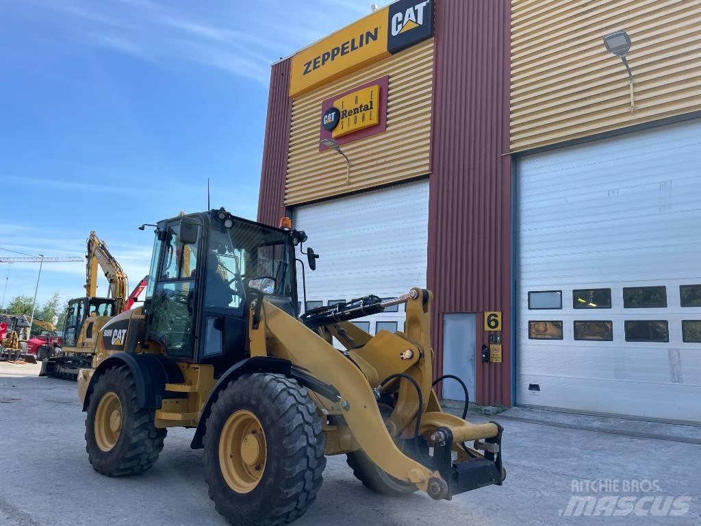 CAT 908 M Carregadeiras de rodas