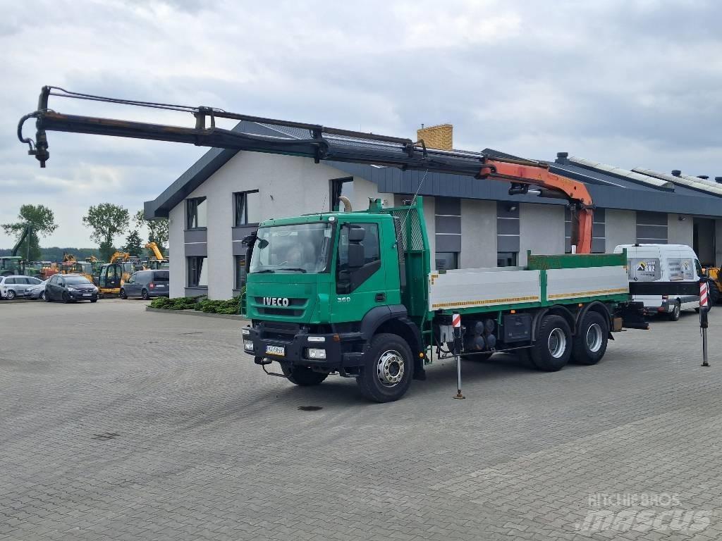 Iveco Trakker 360 Camiões grua