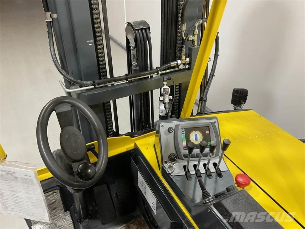 Combilift CBE3000 Empilhadores de 4 vias
