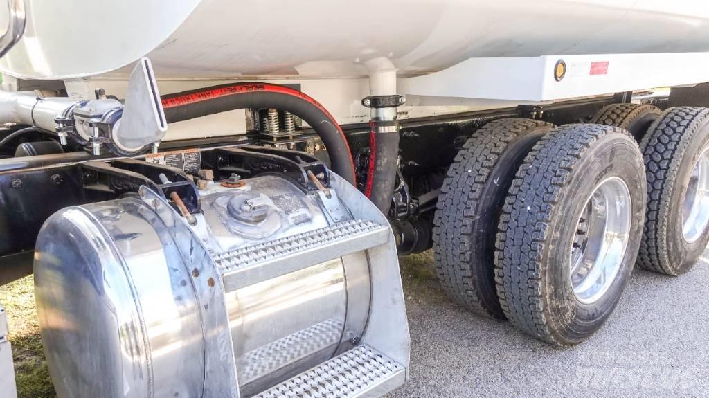 Peterbilt 579 Auto-tanques
