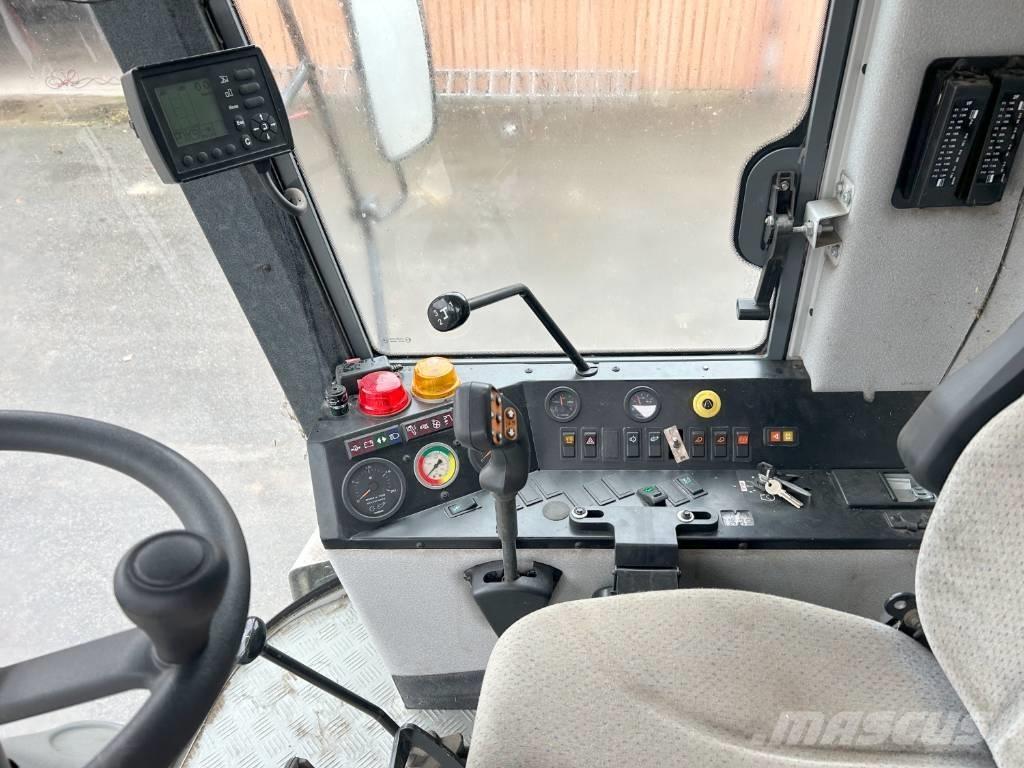 Sampo Rosenlew 2095 Ceifeiras debulhadoras