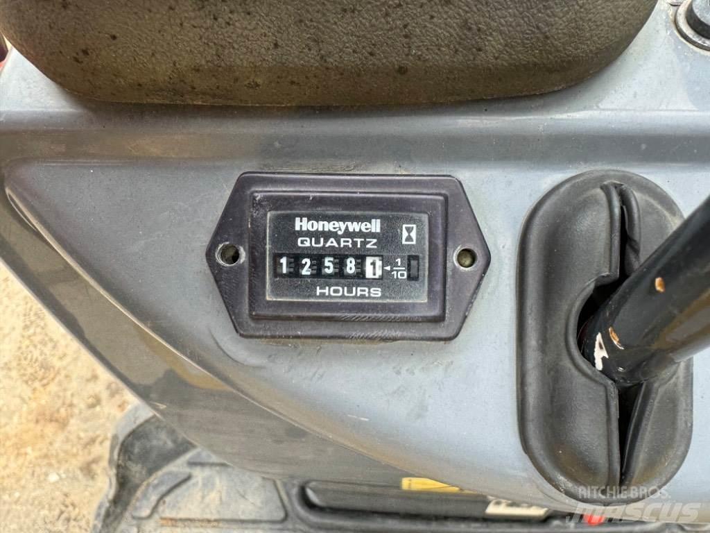 Yanmar SV08 (1C088) Miniescavadeiras