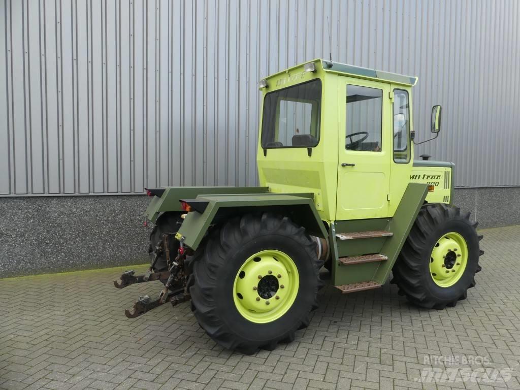 Mercedes-Benz 800 Tratores Agrícolas usados
