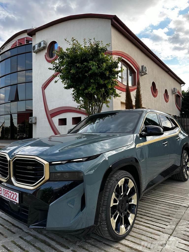 BMW XM Automóvel