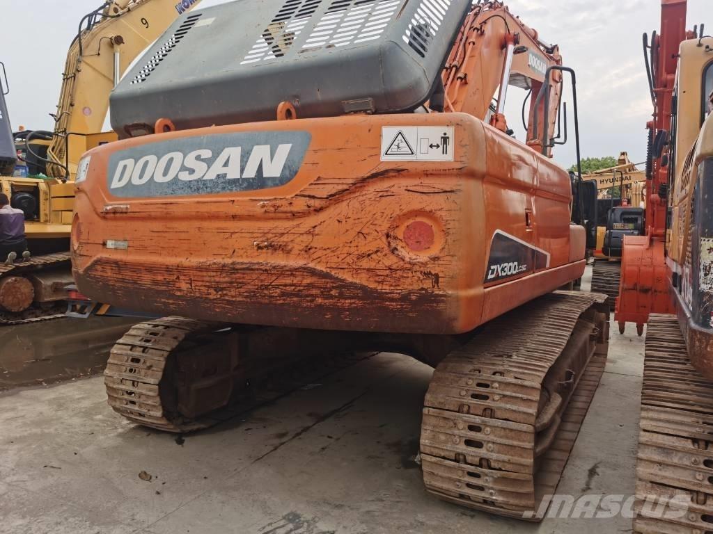 Doosan DX300LC-9C Escavadeiras de esteiras