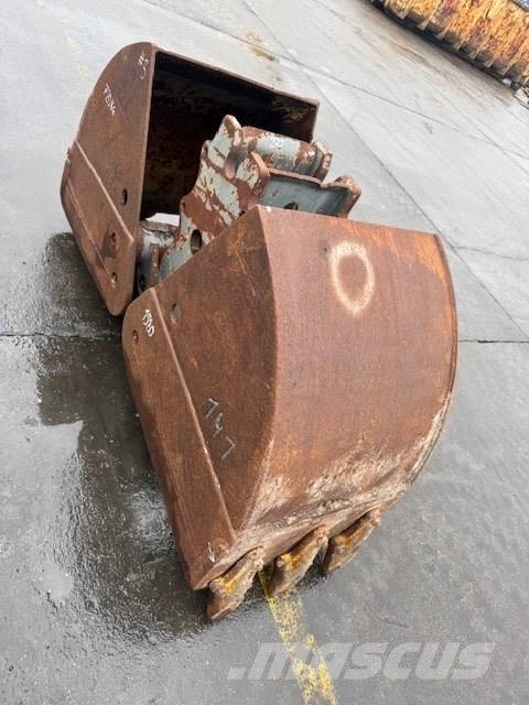 Liebherr 600 mm Garras