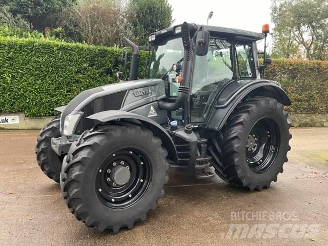 Valtra N123 HiTech-5 Tratores Agrícolas usados