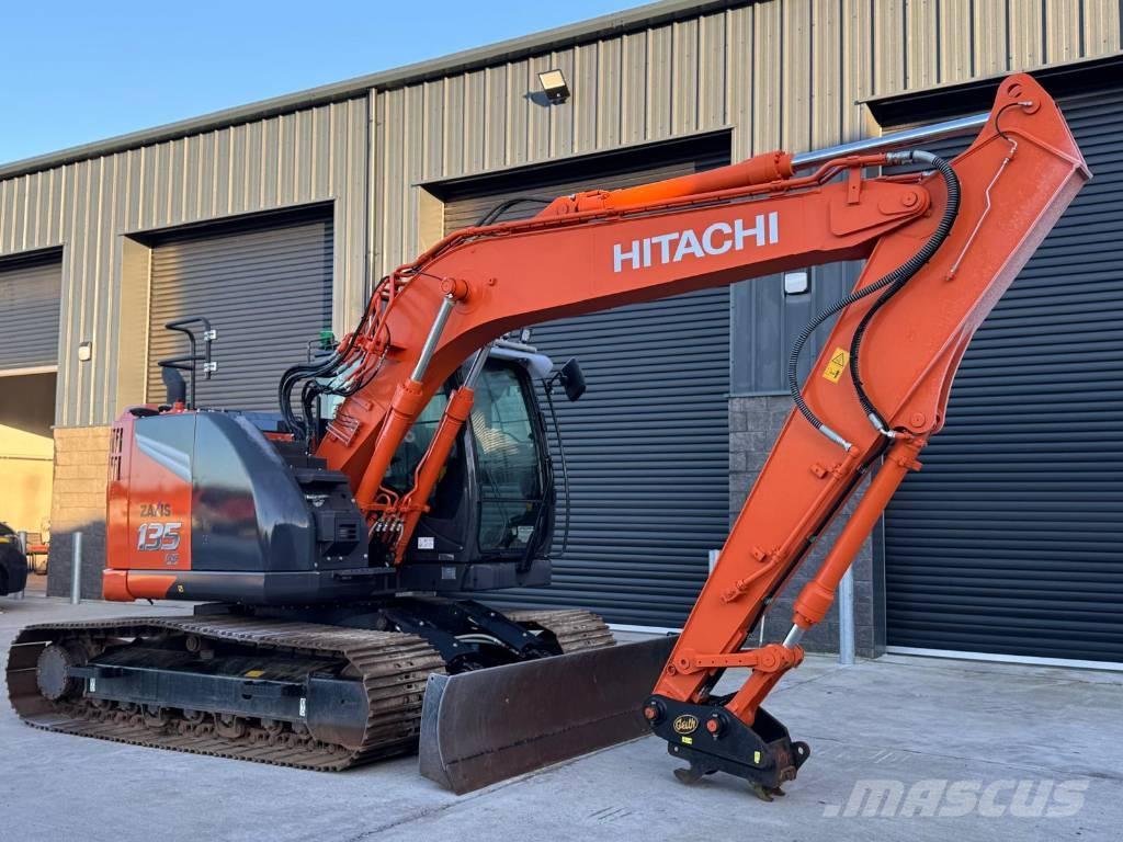 Hitachi ZX 135 US-7 Escavadeiras de esteiras