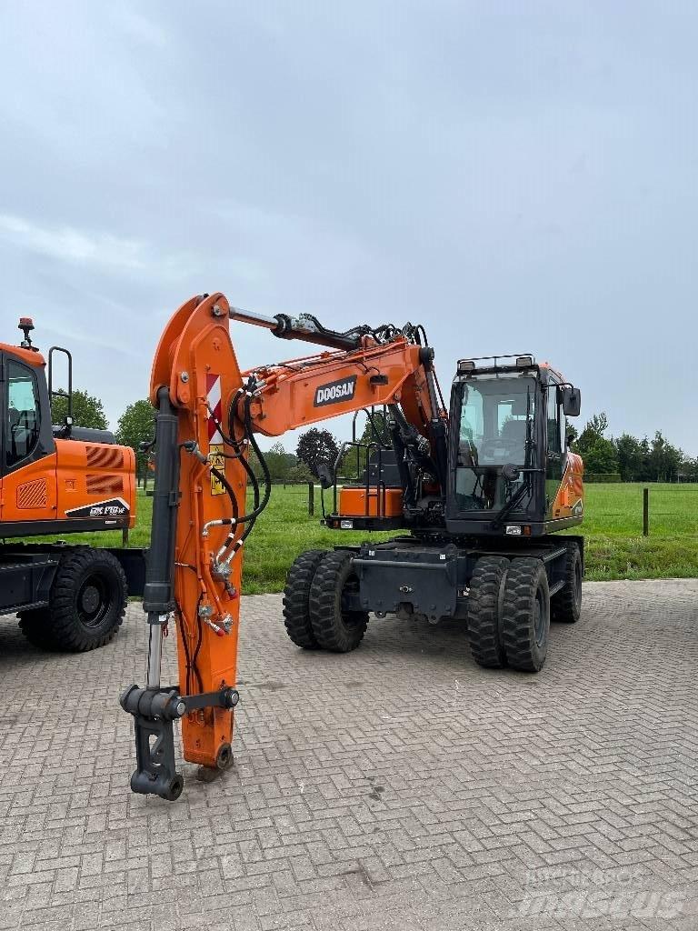 Develon DX140W-7 Escavadoras de rodas