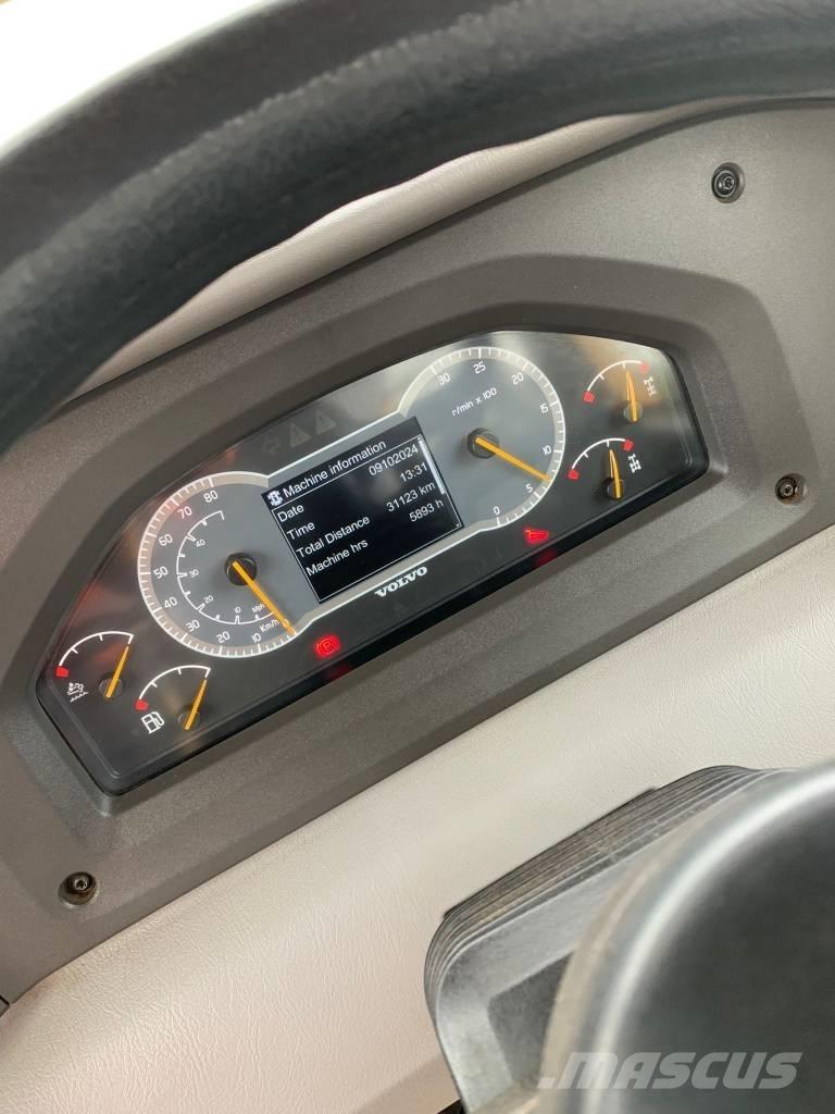 Hitachi ZX 140 W Escavadoras de rodas