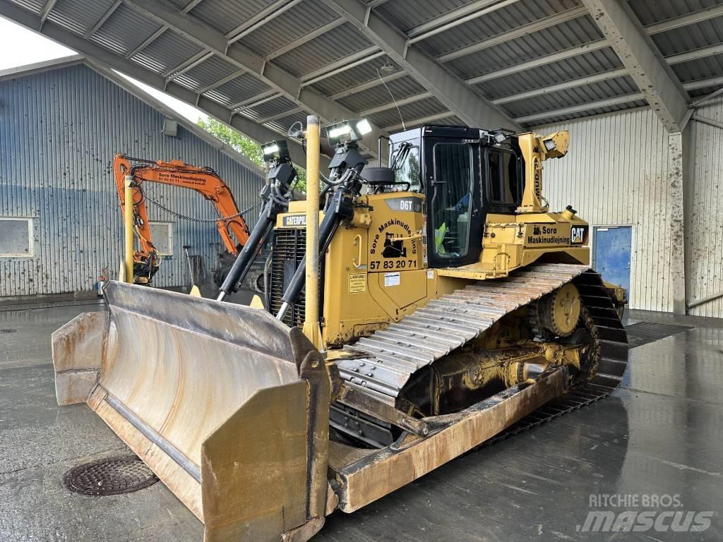 CAT D 6 T LGP Dozers - Tratores rastos
