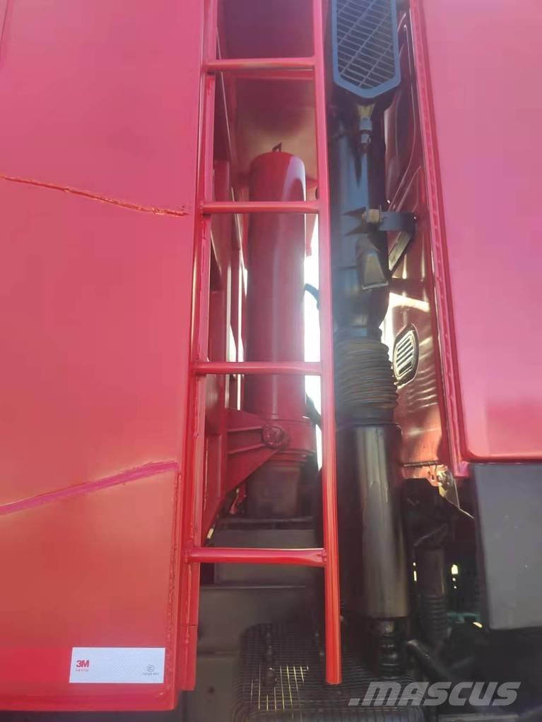 Howo 371 8x4 Camiões basculantes