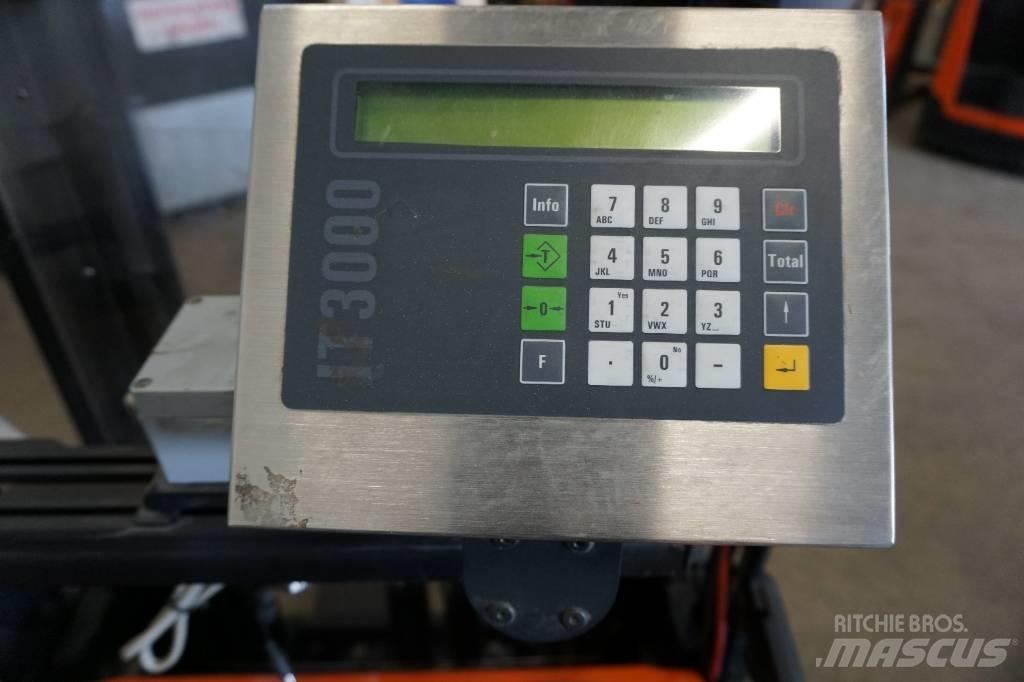Toyota SPE200D Empilhador para operador externo
