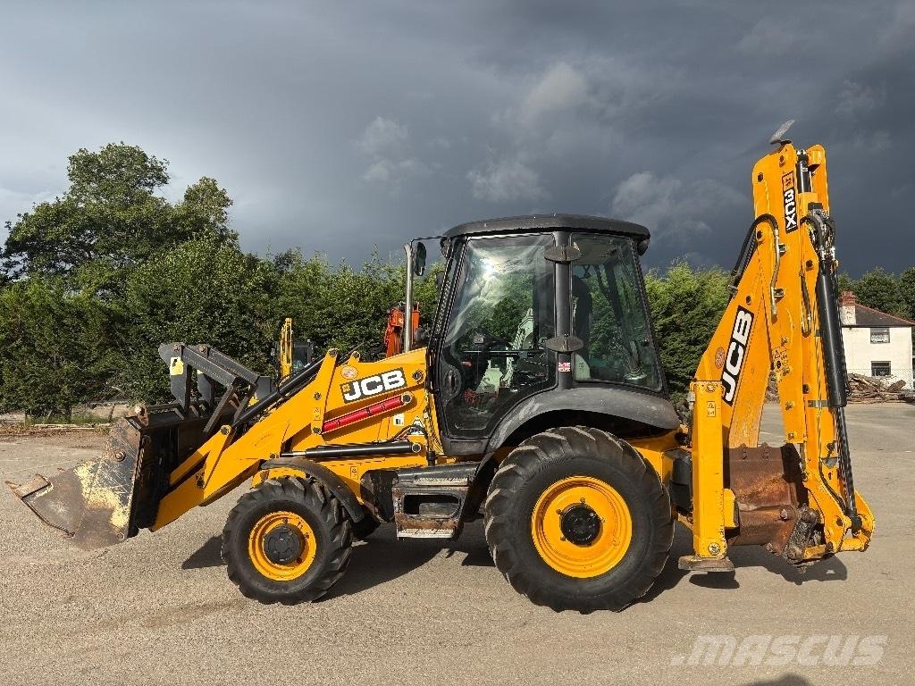 JCB 3CX Retroescavadeiras