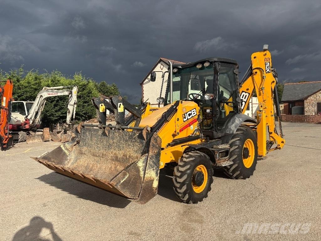JCB 3CX Retroescavadeiras