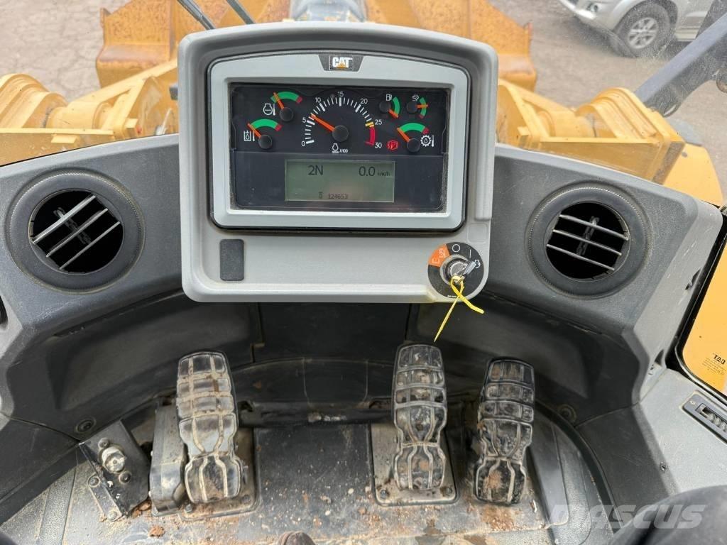 CAT 972 M Carregadeiras de rodas