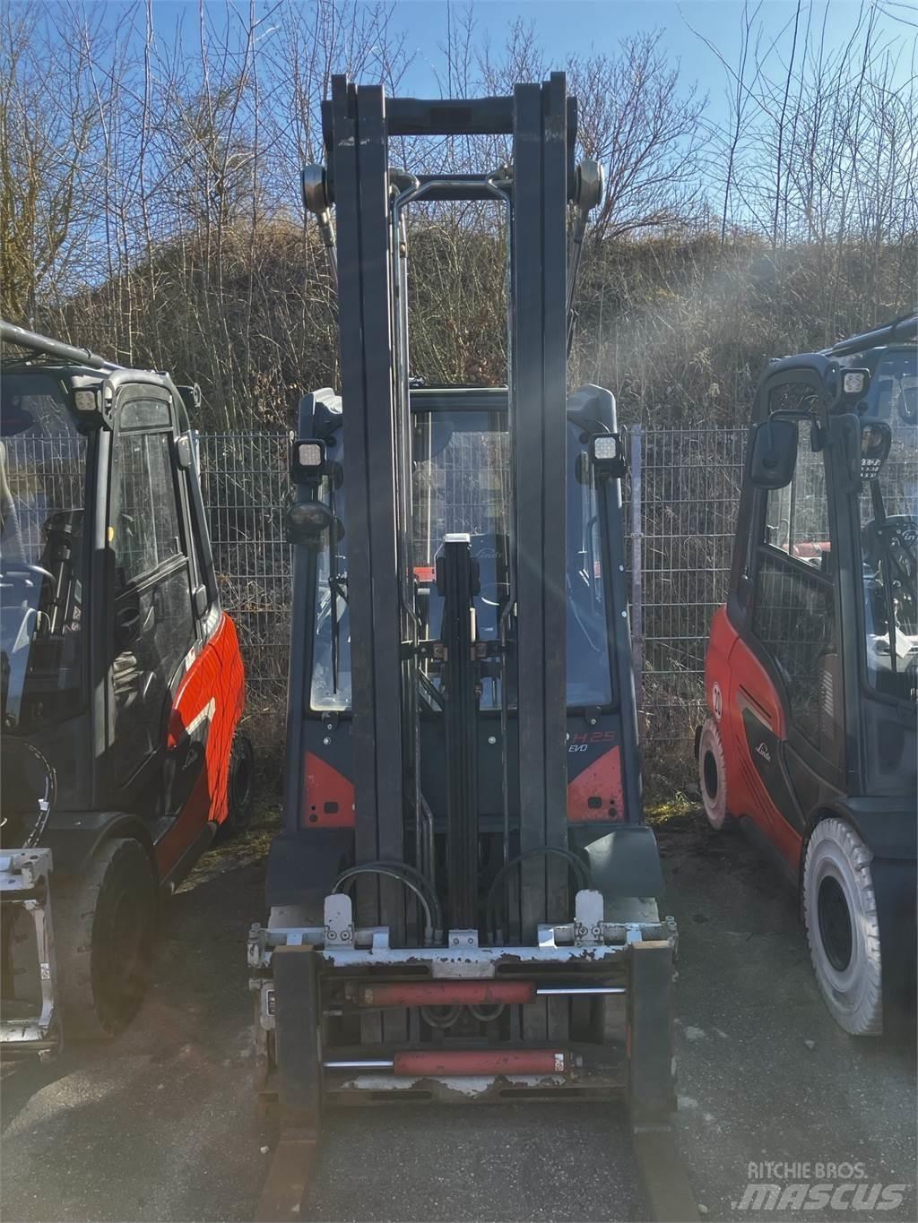 Linde H25T Empilhadores a gás