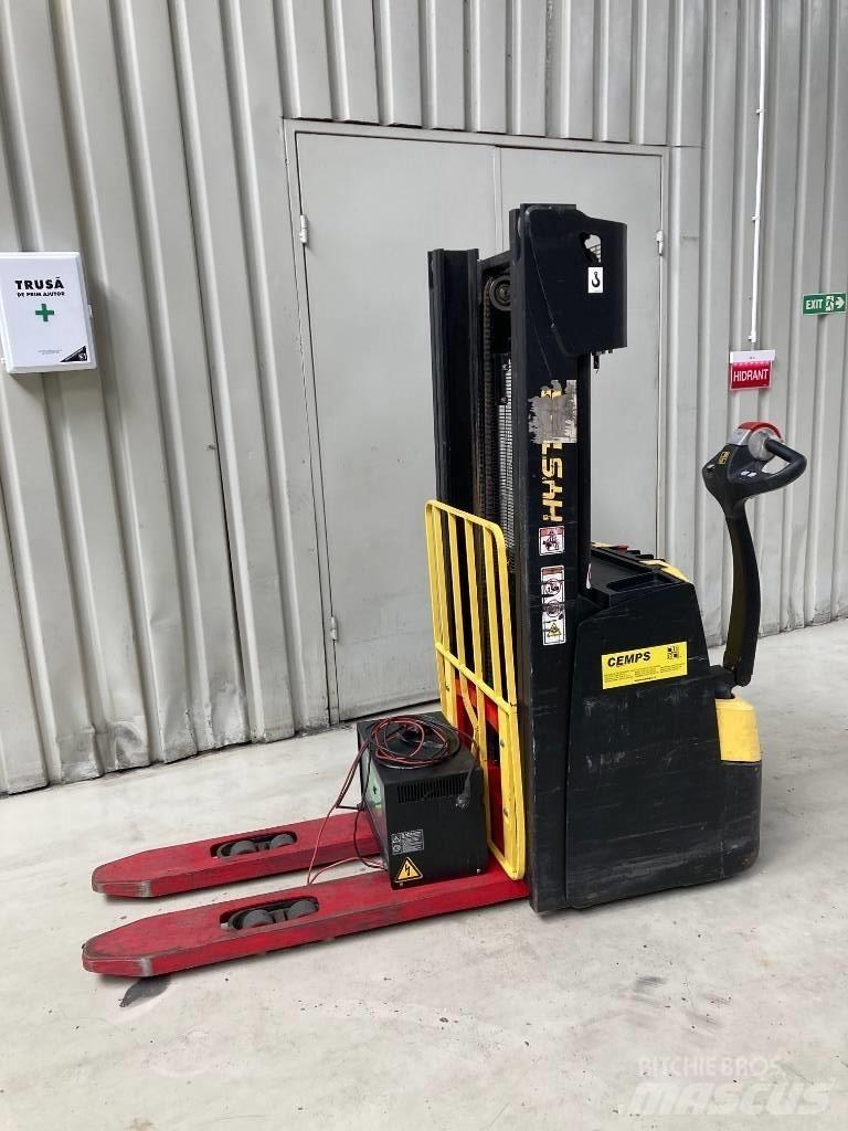 Hyster S 1.2 Empilhador para operador externo