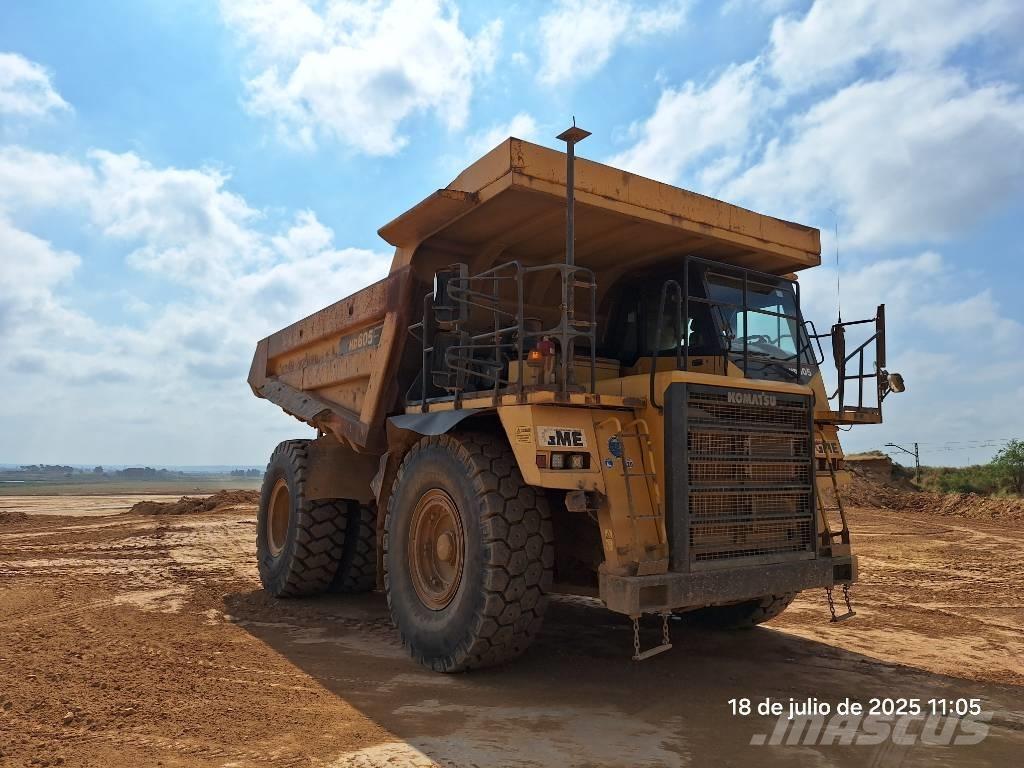 Komatsu HD605-7EO Camiőes basculantes rígidos