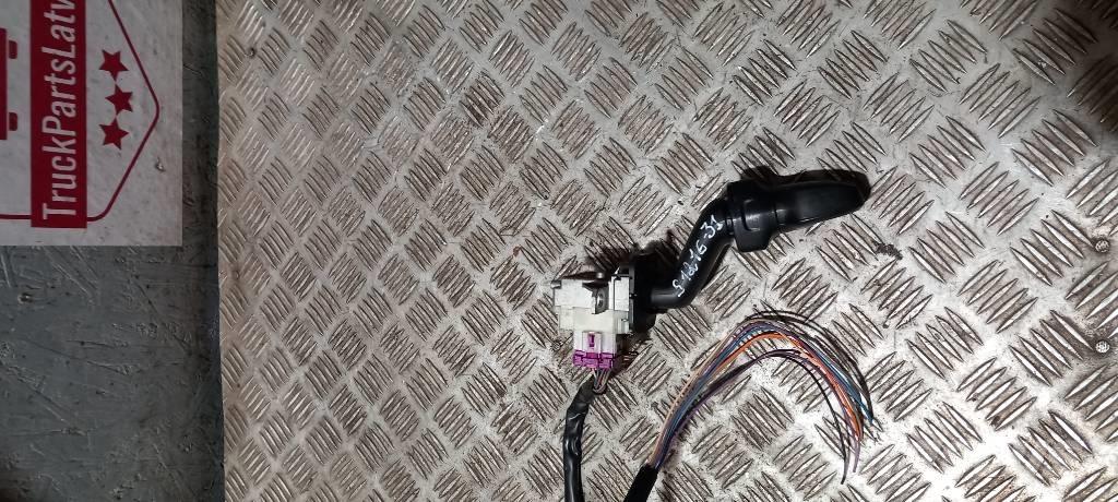 Scania R 440    1858200 Cabines e interior