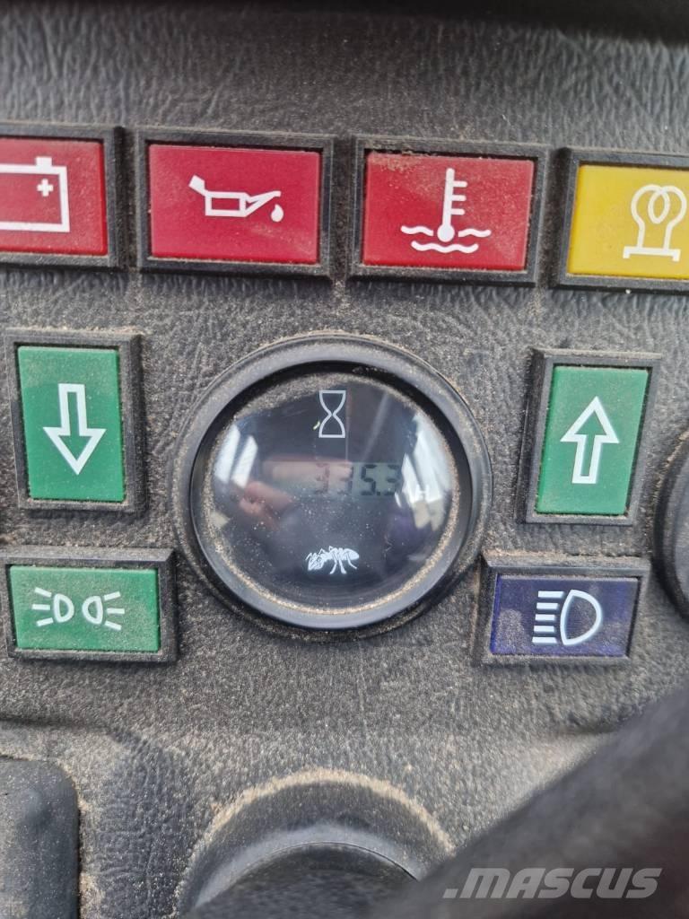 GiANT G 2500 HD Carregadeiras de rodas