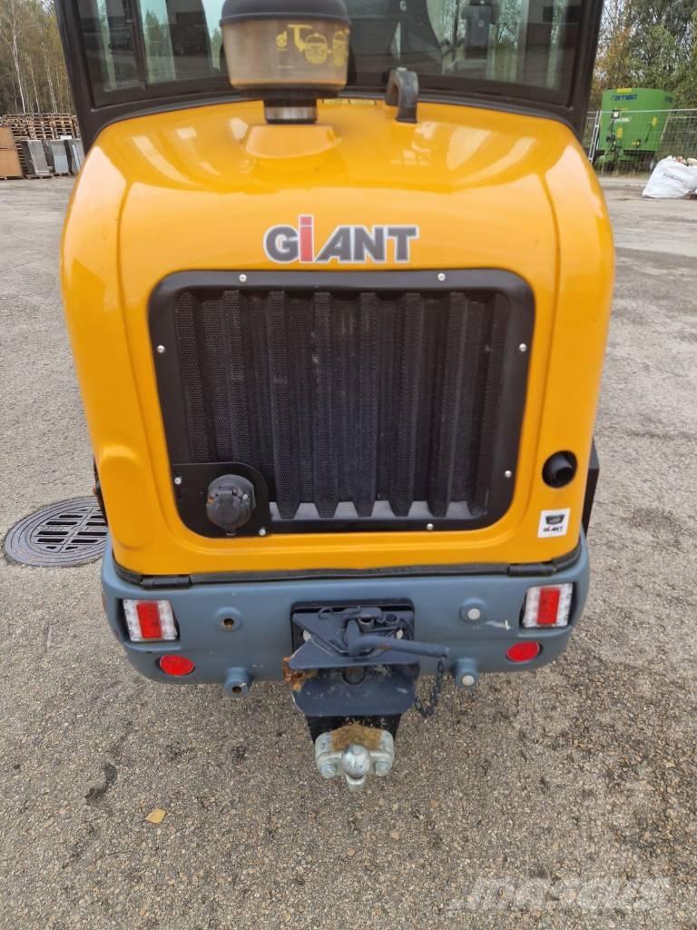GiANT G 2500 HD Carregadeiras de rodas